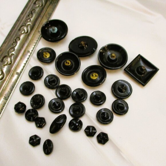ANTIQUE Faceted French Jet Buttons: VICTORIAN Edwardian Black Glass Button Lot - Picture 12 of 12